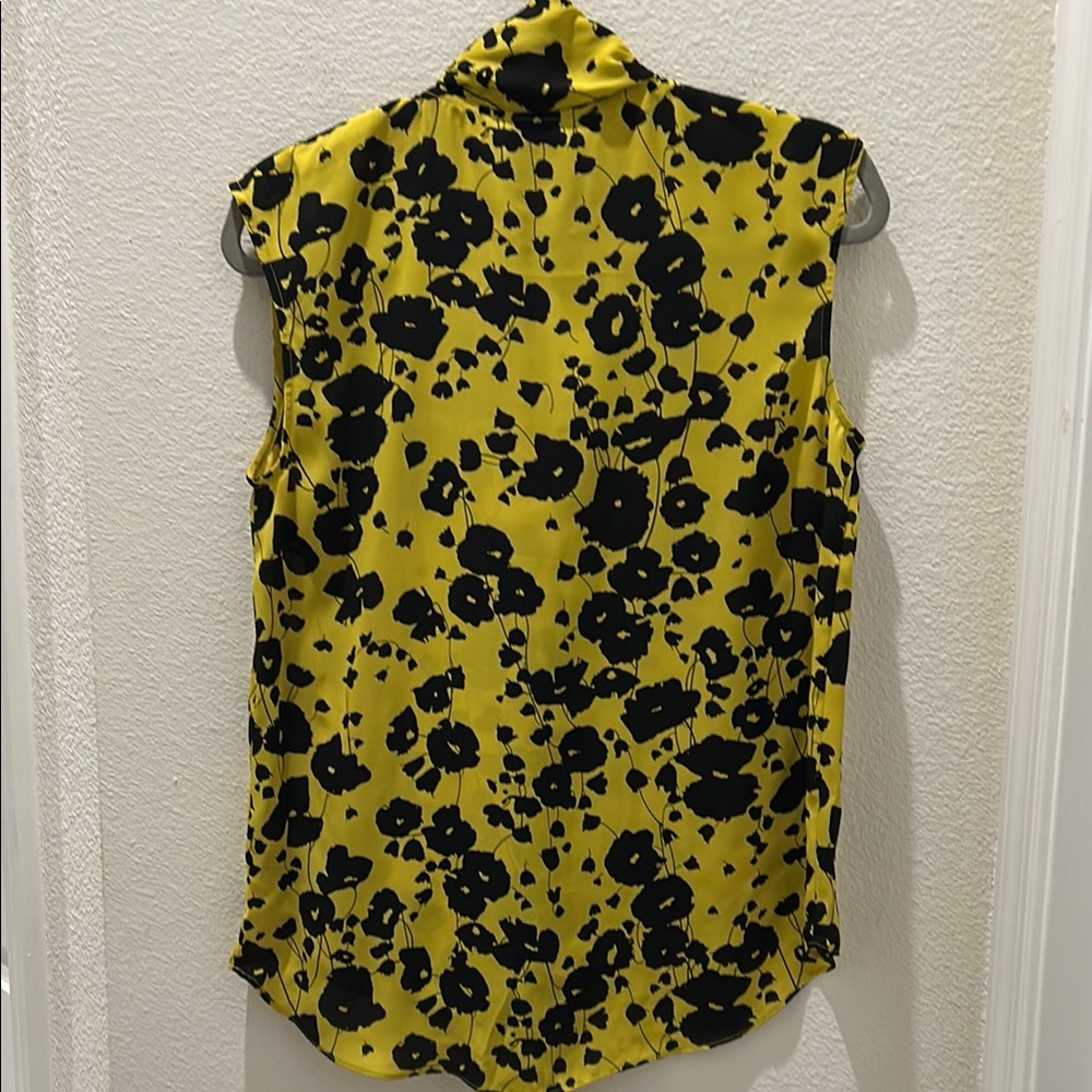 WORTHINGTON Black and Yellow Floral Sleeveless Top - Picture 8 of 8